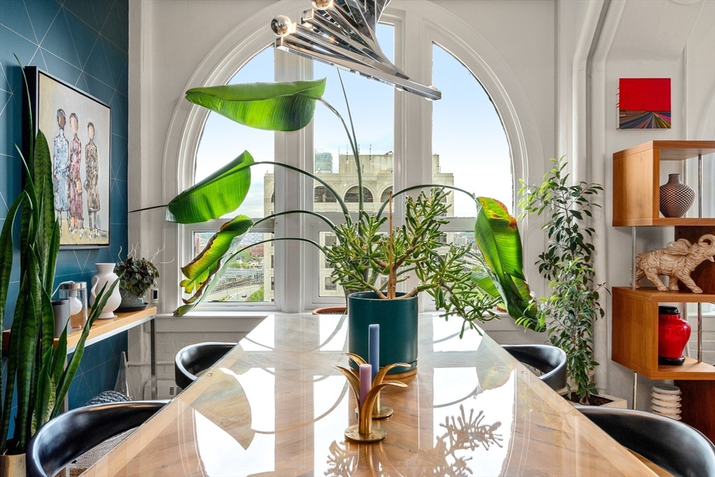 210 South St # 2 Unit: PH 11-2