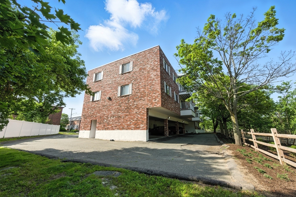 76 Ship Ave # 7