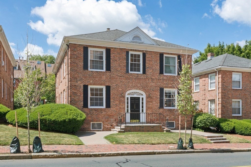 348 Harvard St # 1