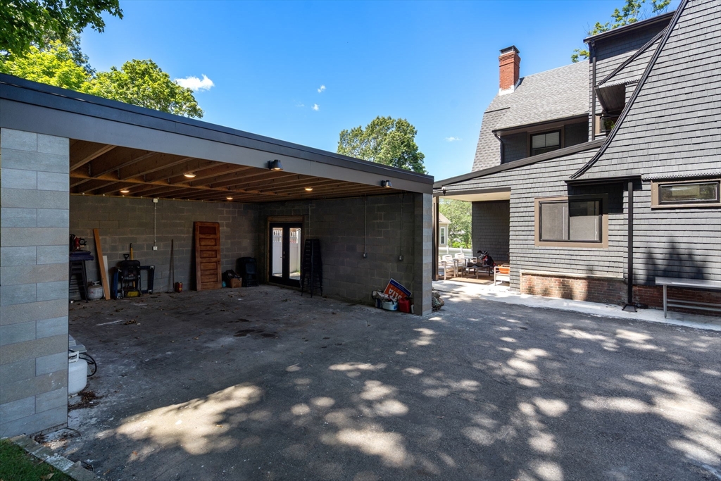 75 Highland St