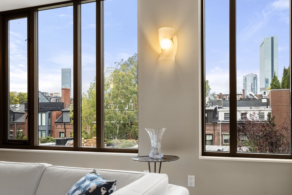 1313 Washington St # 330