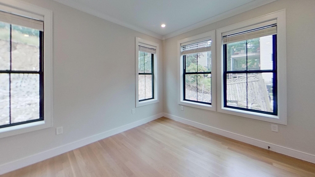 285 Lamartine St # 1