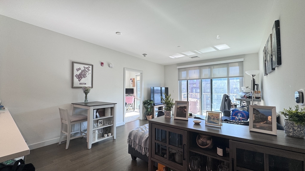 65 Lewis St # 405