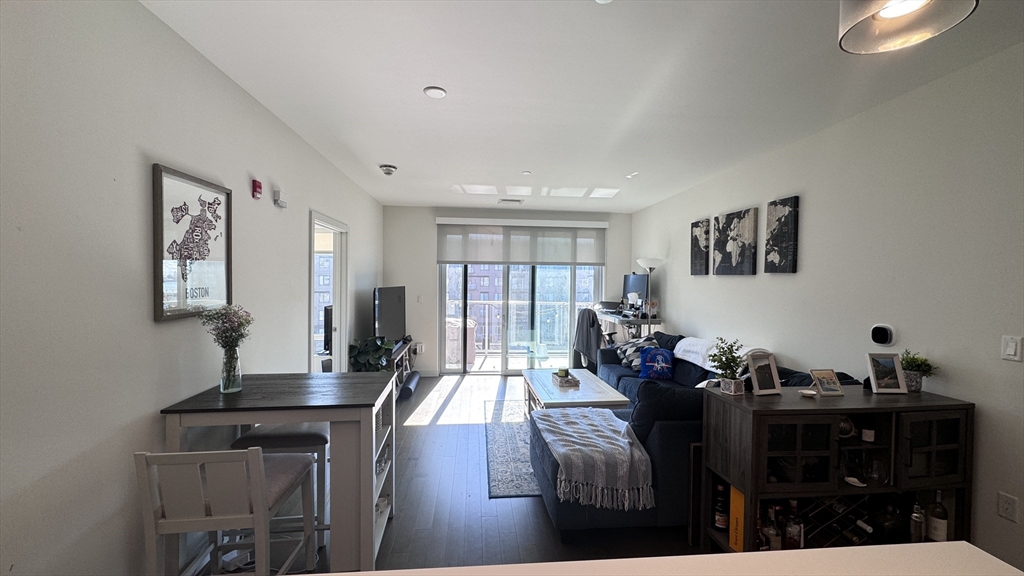 65 Lewis St # 405