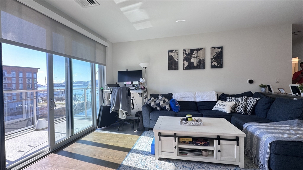 65 Lewis St # 405