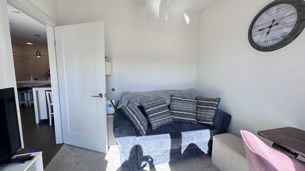 65 Lewis St # 405