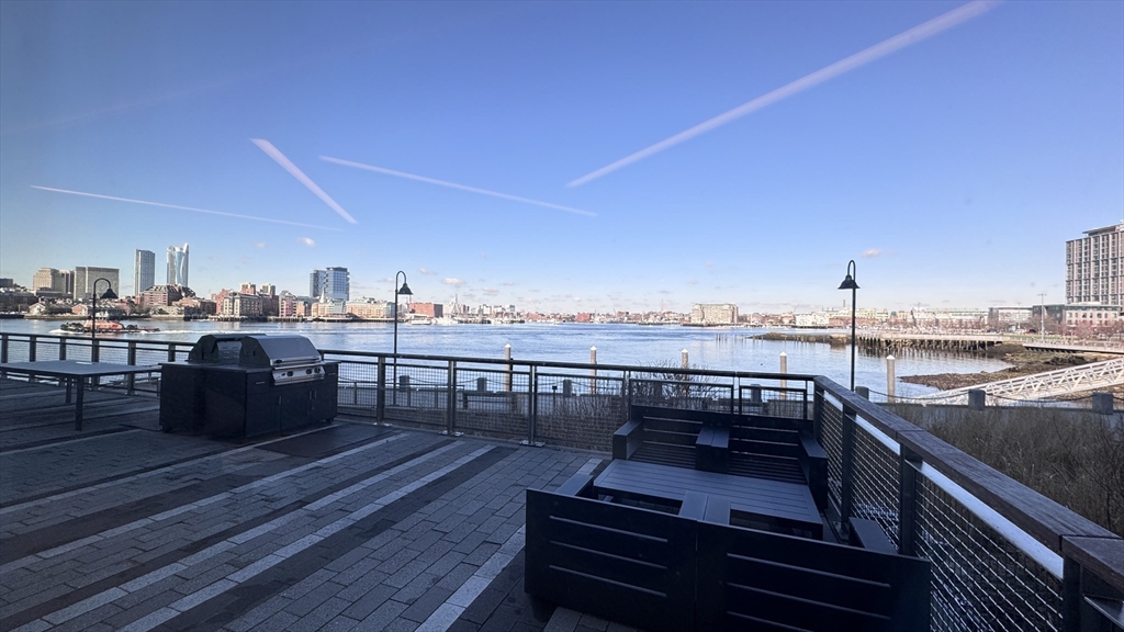65 Lewis St # 405