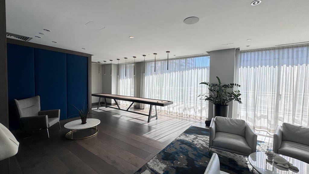 65 Lewis St # 405
