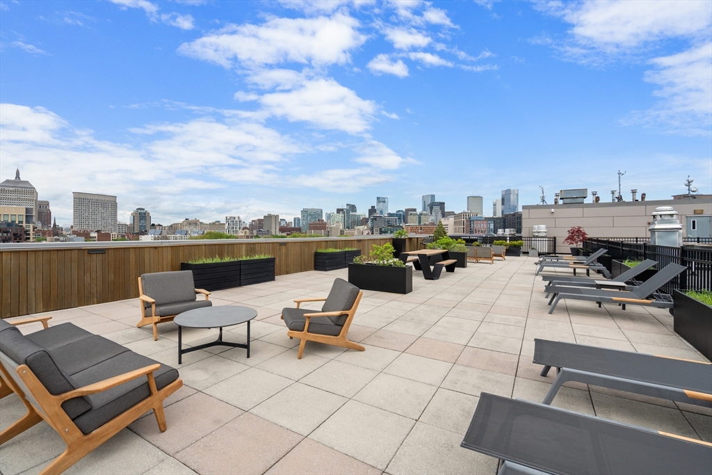 1313 Washington St # 330