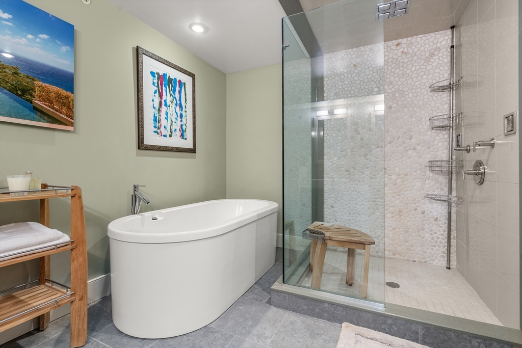 1313 Washington St # 330