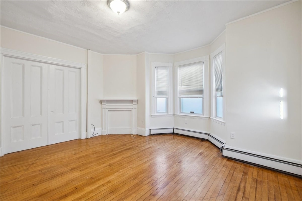 63 Prescott St # 1