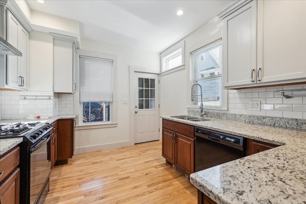 63 Prescott St # 1