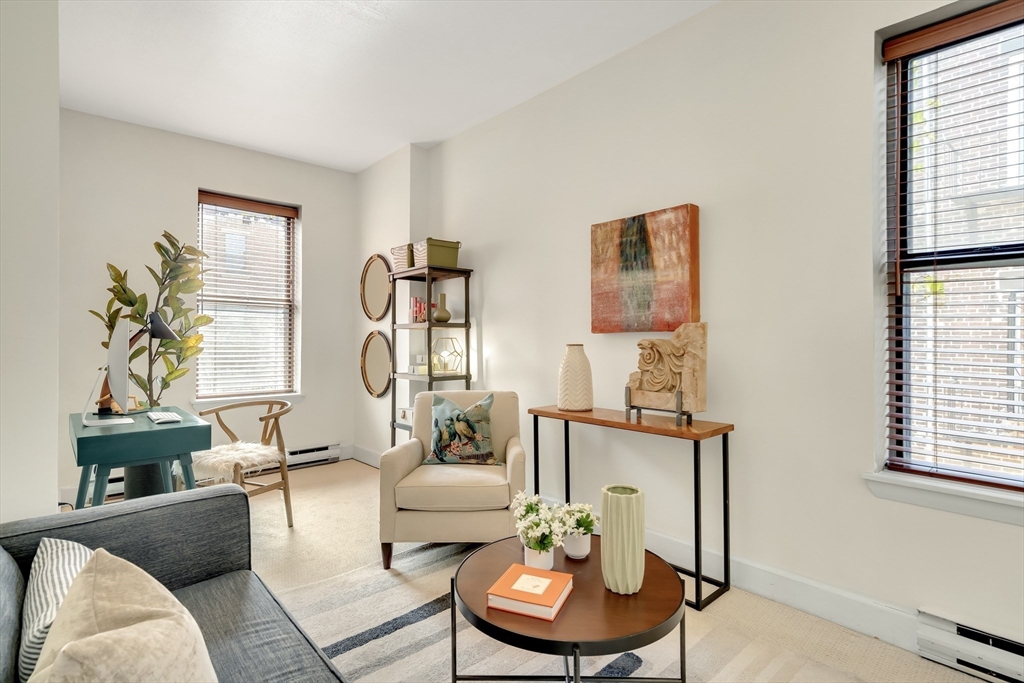 5 Albemarle St # 5
