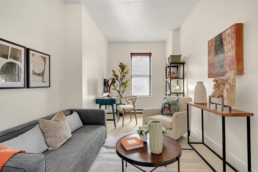 5 Albemarle St # 5