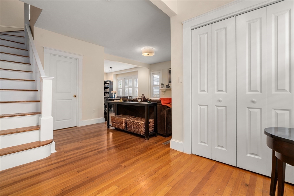 10-12 Richardson Ave # 2