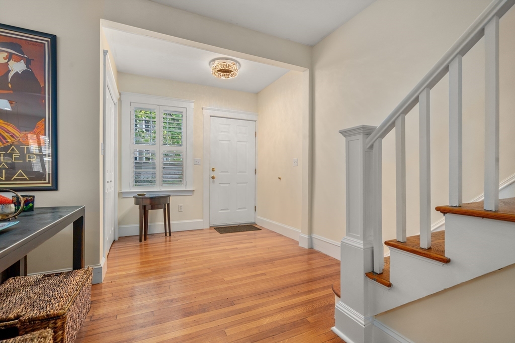 10-12 Richardson Ave # 2