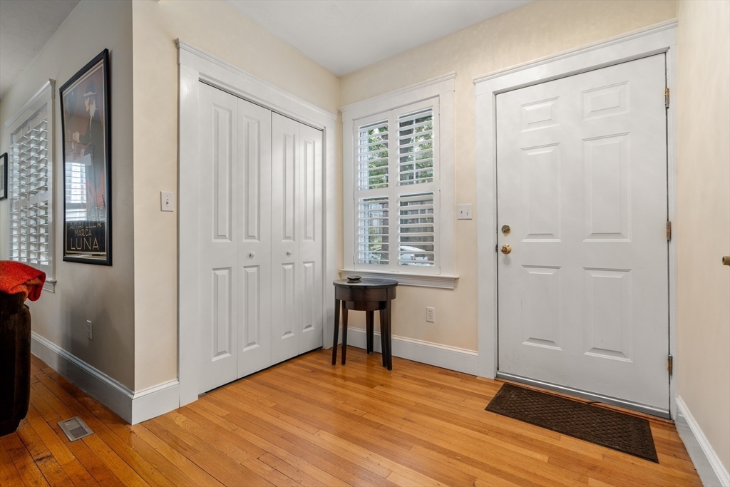 10-12 Richardson Ave # 2