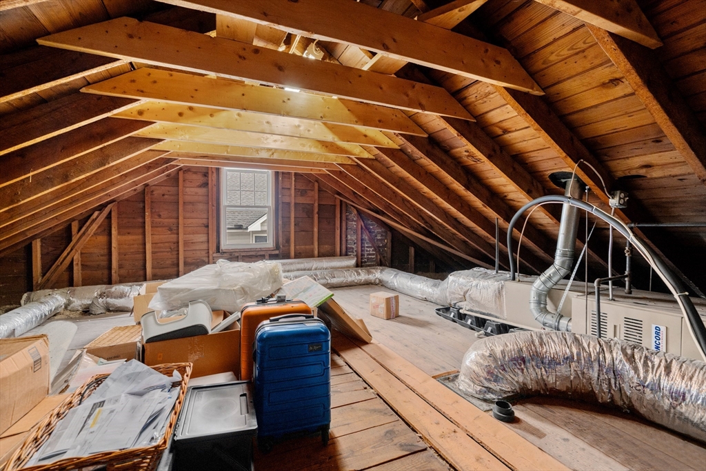 10-12 Richardson Ave # 2