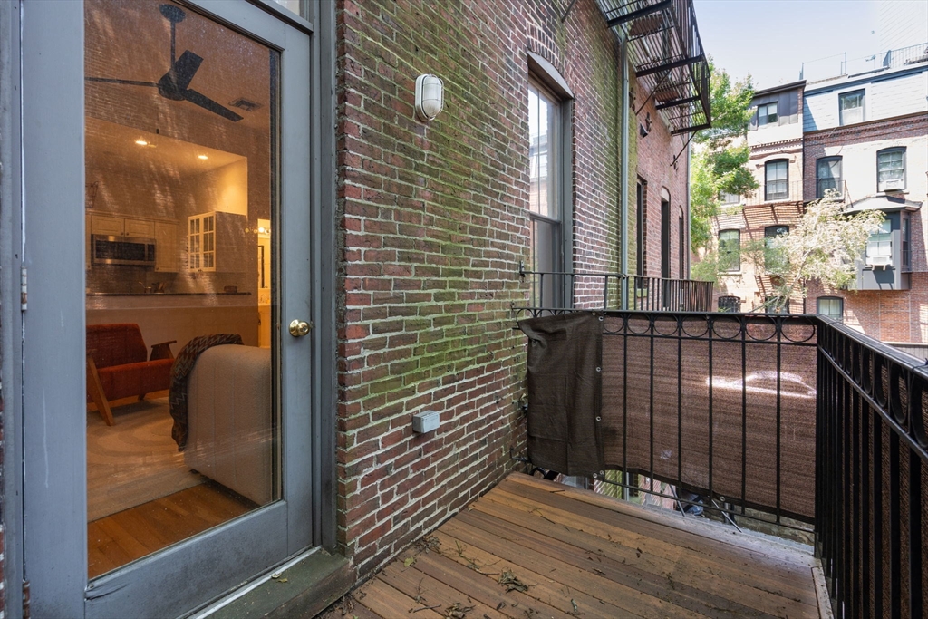85 Dartmouth St # 2