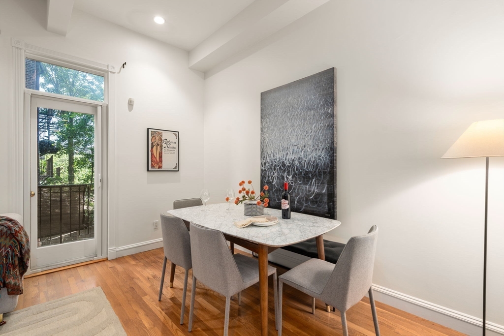 85 Dartmouth St # 2