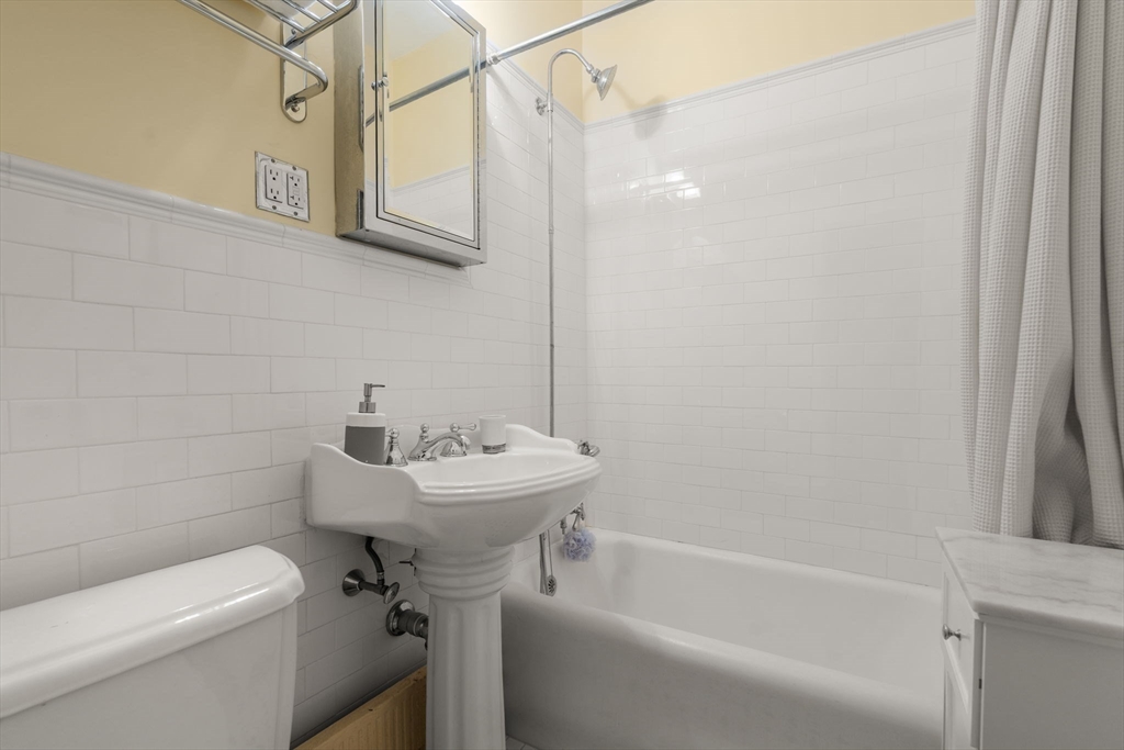 21 Beacon St # 3H