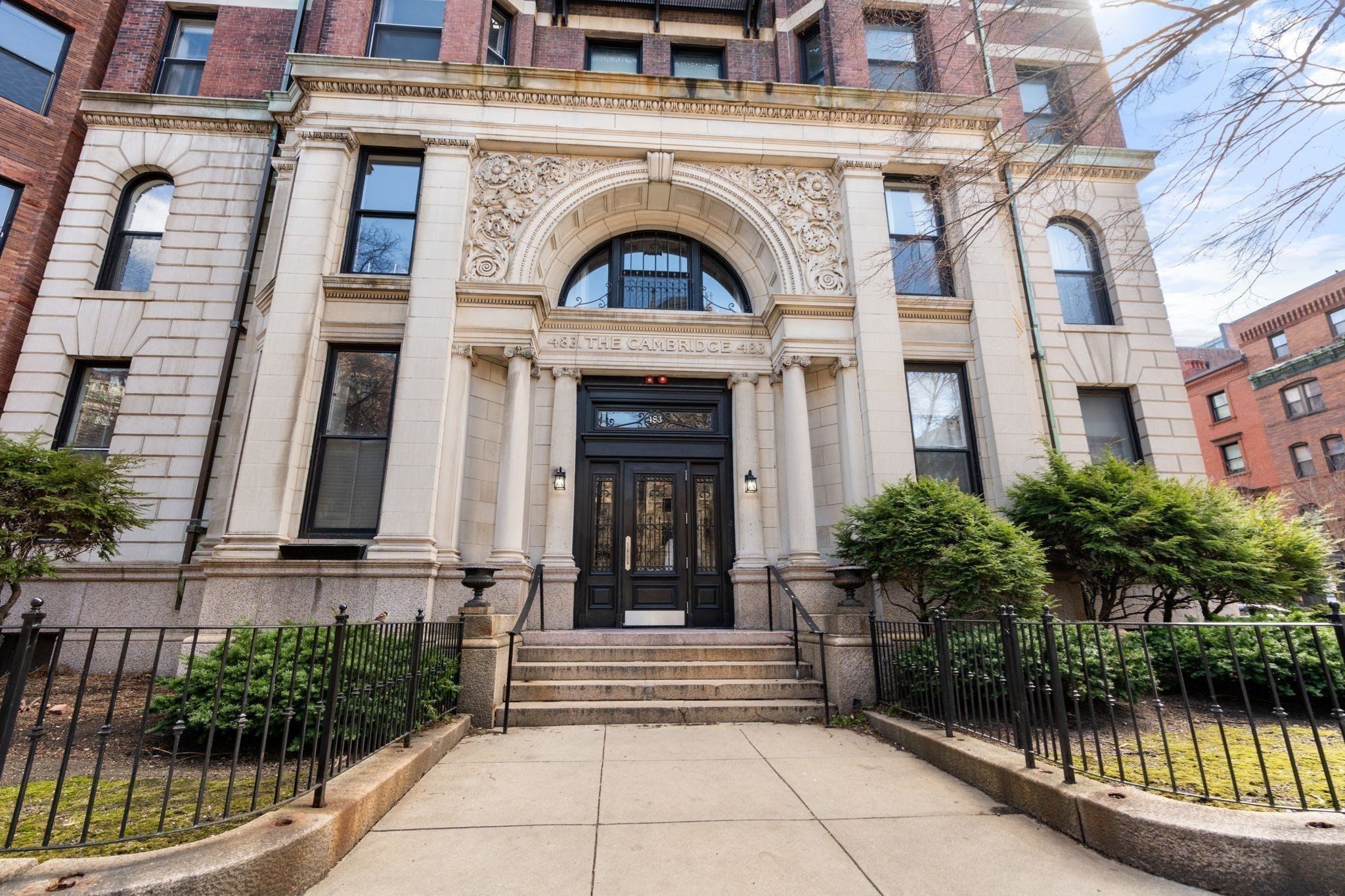 483 Beacon Street Unit: PH4A