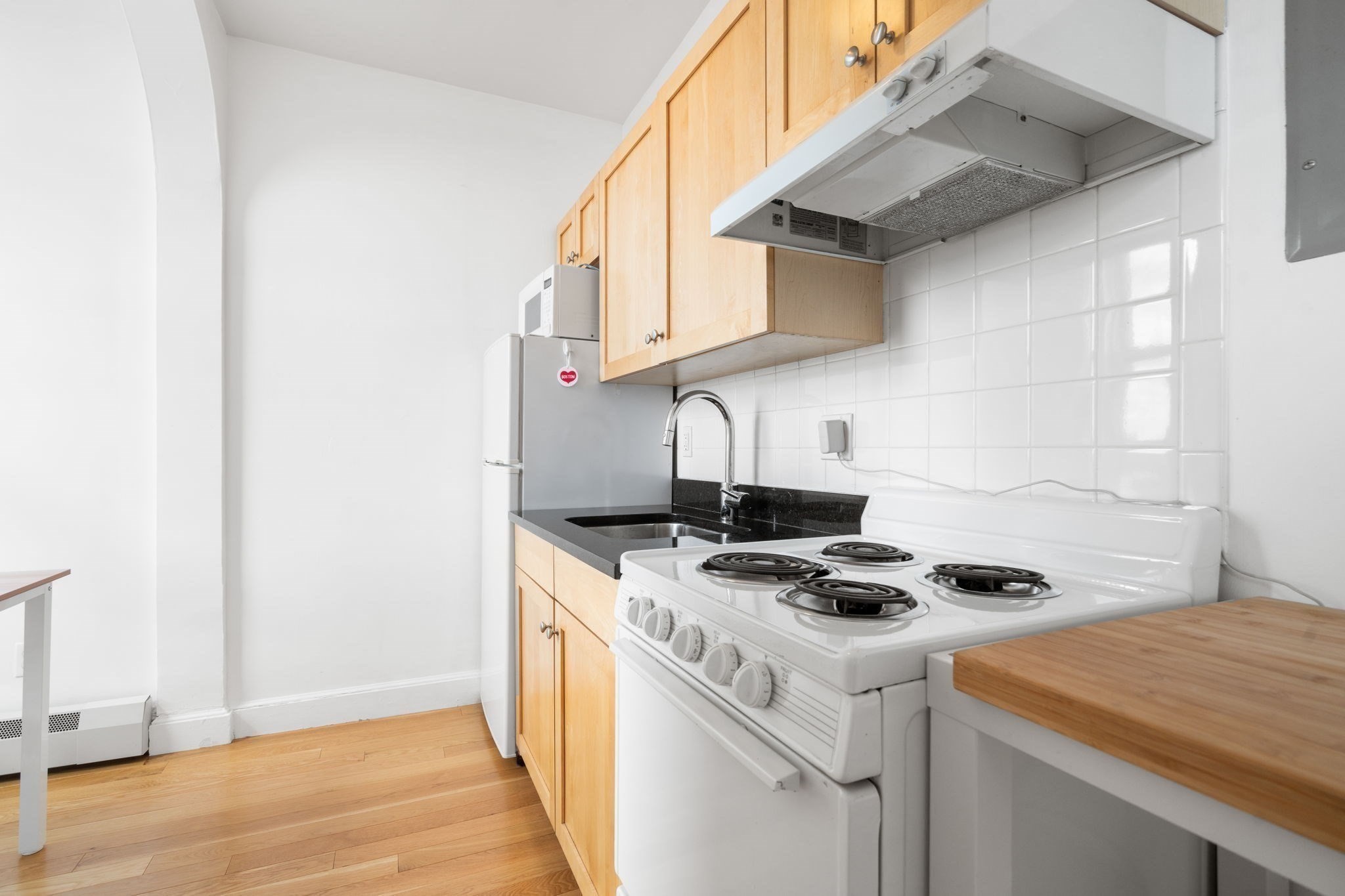 483 Beacon Street Unit: PH4A