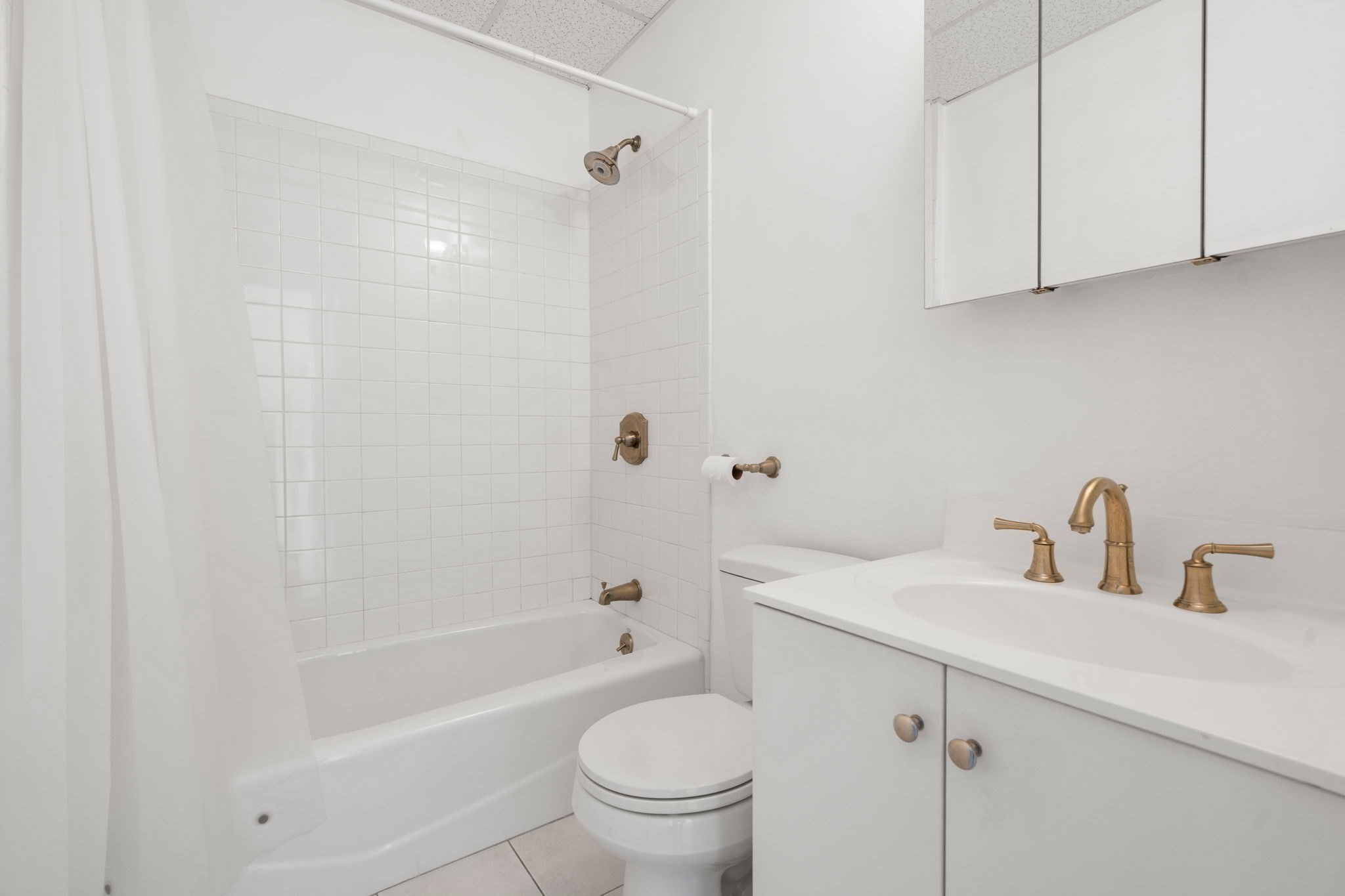 483 Beacon Street Unit: PH4A