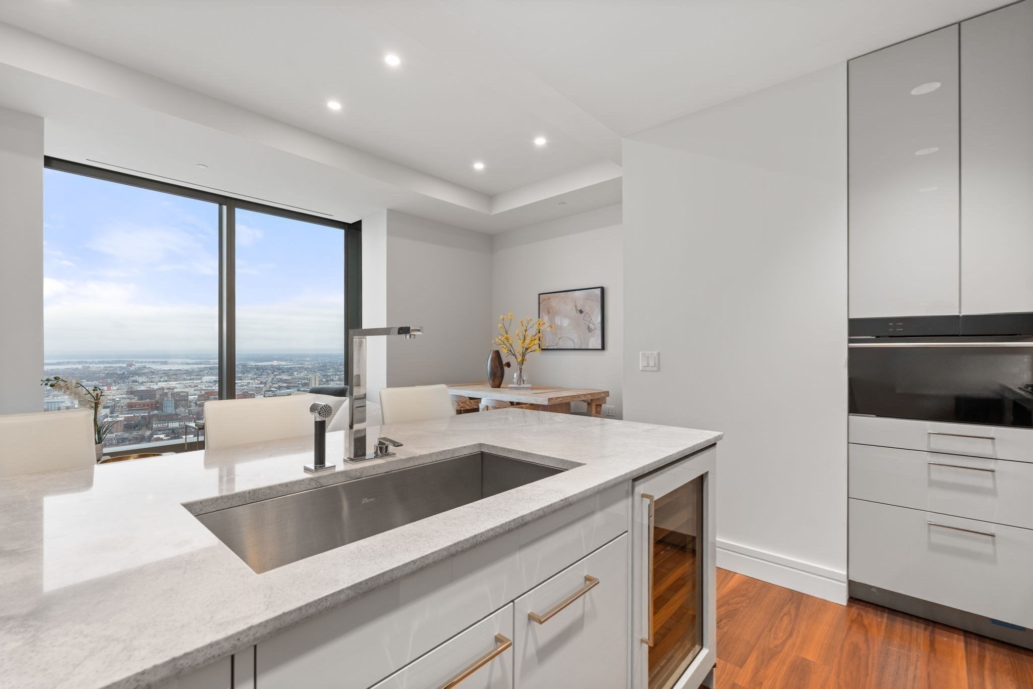 1 Dalton St # 4703