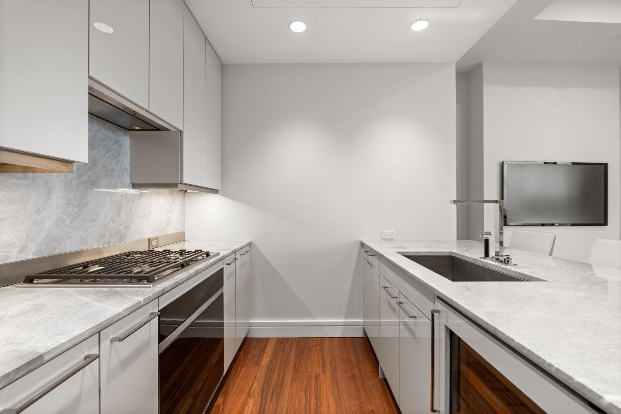 1 Dalton St # 4703