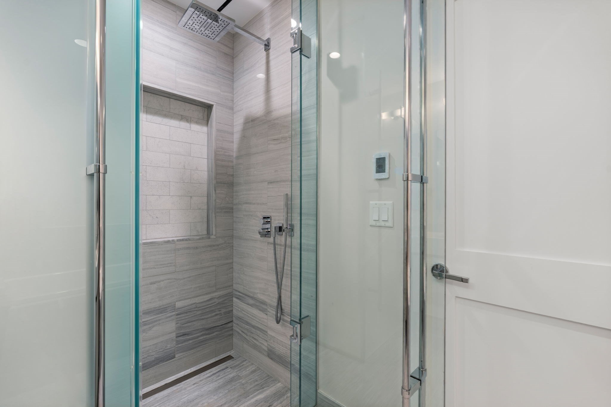 1 Dalton St # 4703