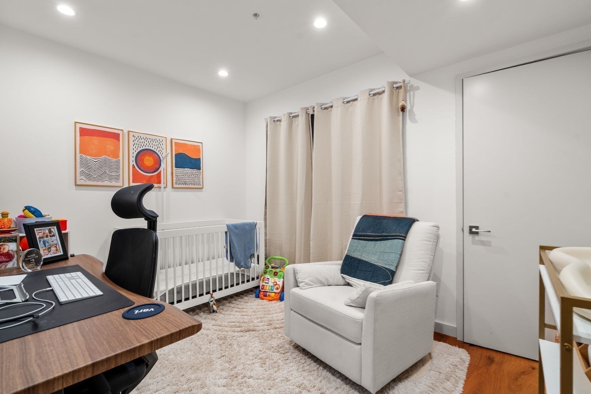 362-364 W Broadway # 5