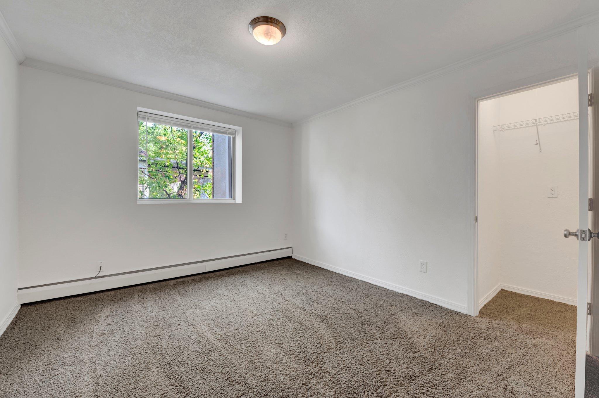 3120 Hennepin Avenue Unit: 207