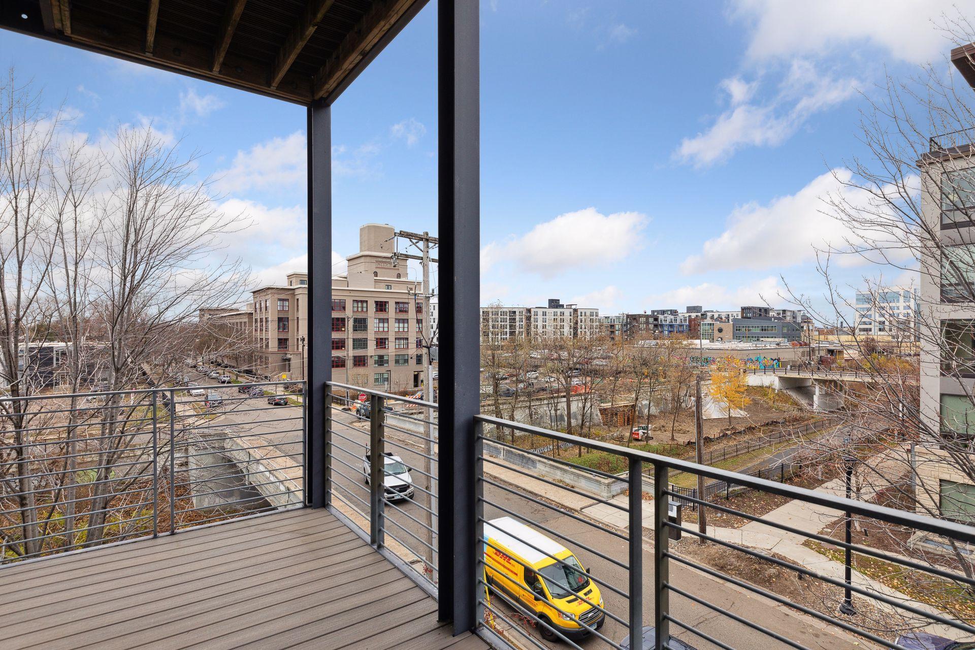 2845 Colfax Avenue S Unit: W304