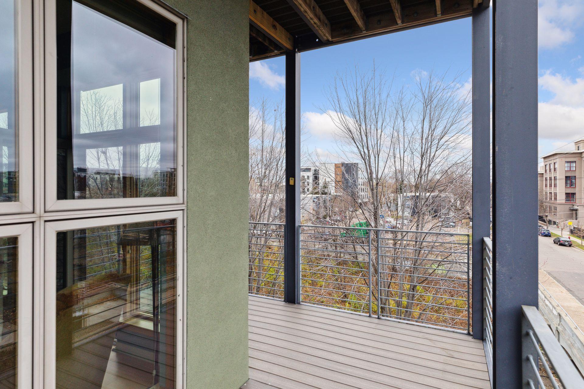 2845 Colfax Avenue S Unit: W304