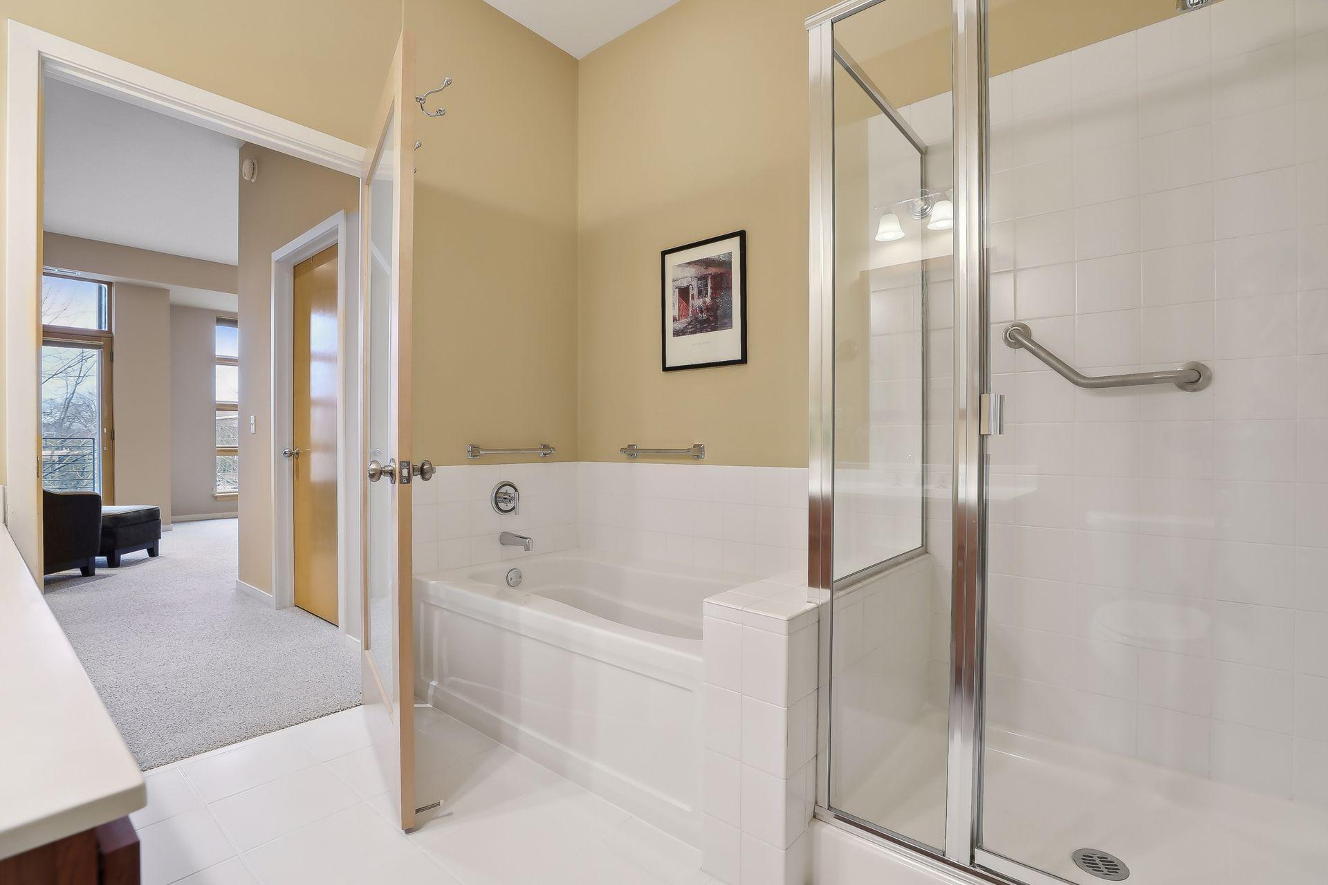 2845 Colfax Avenue S Unit: W304