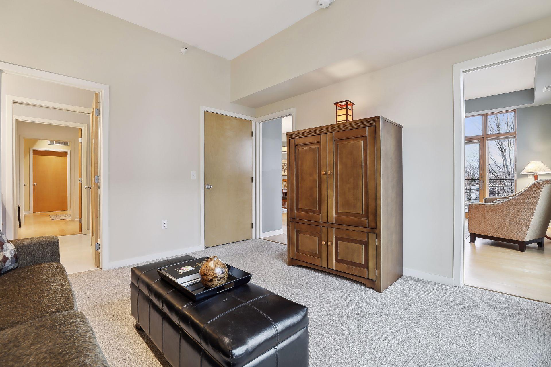 2845 Colfax Avenue S Unit: W304