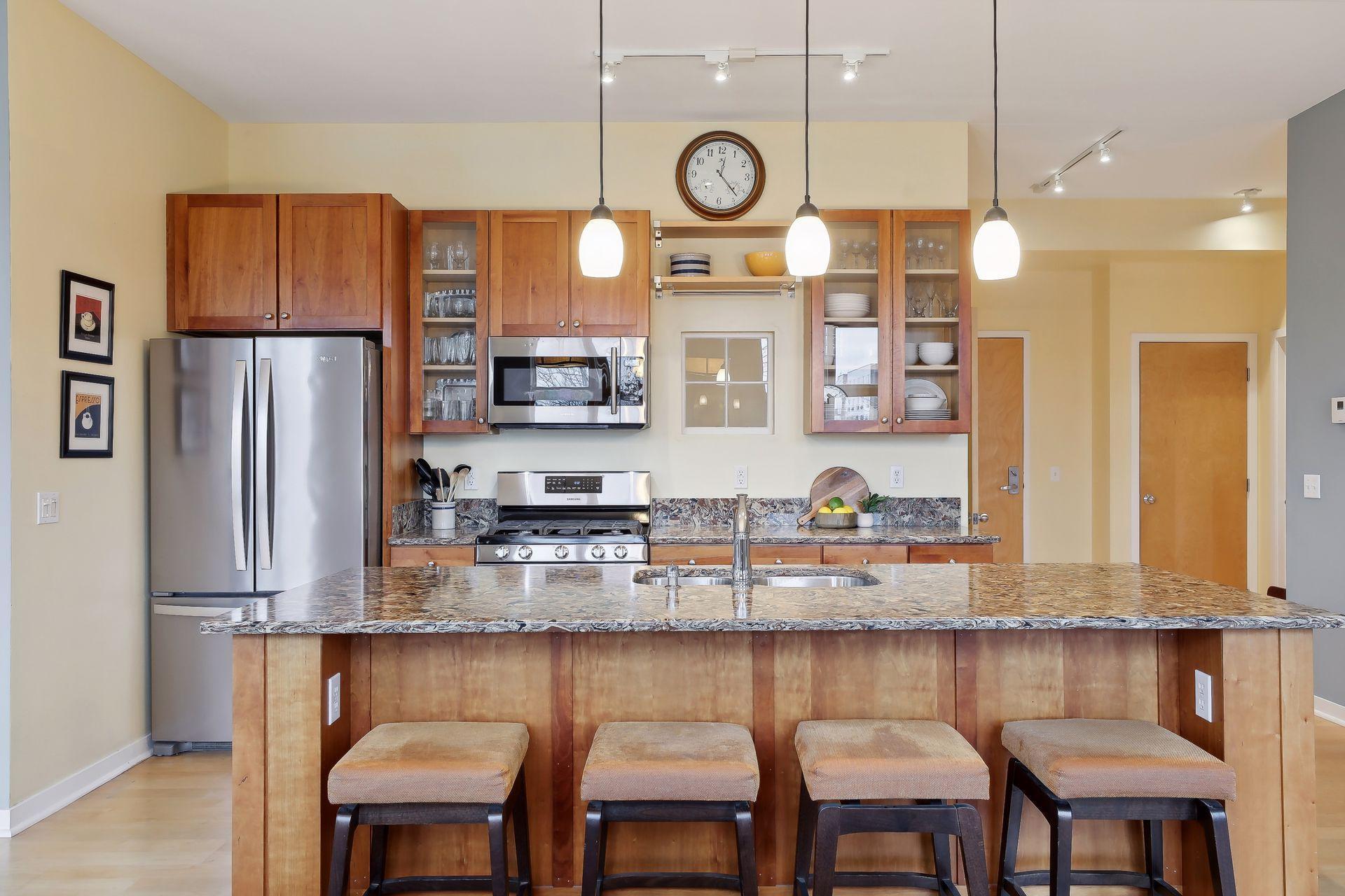 2845 Colfax Avenue S Unit: W304