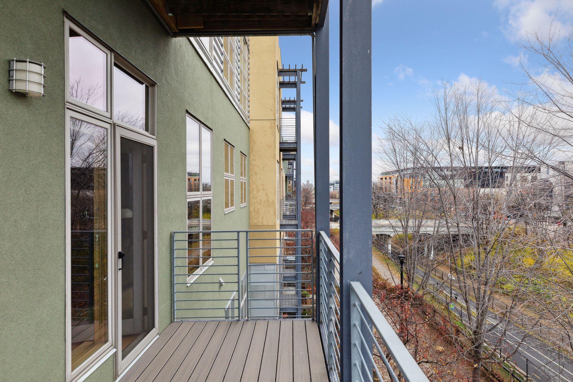 2845 Colfax Avenue S Unit: W304