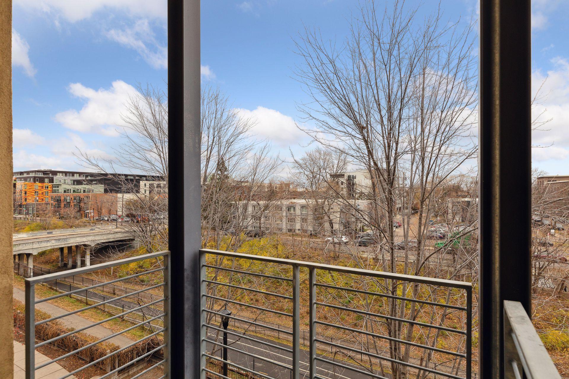 2845 Colfax Avenue S Unit: W304