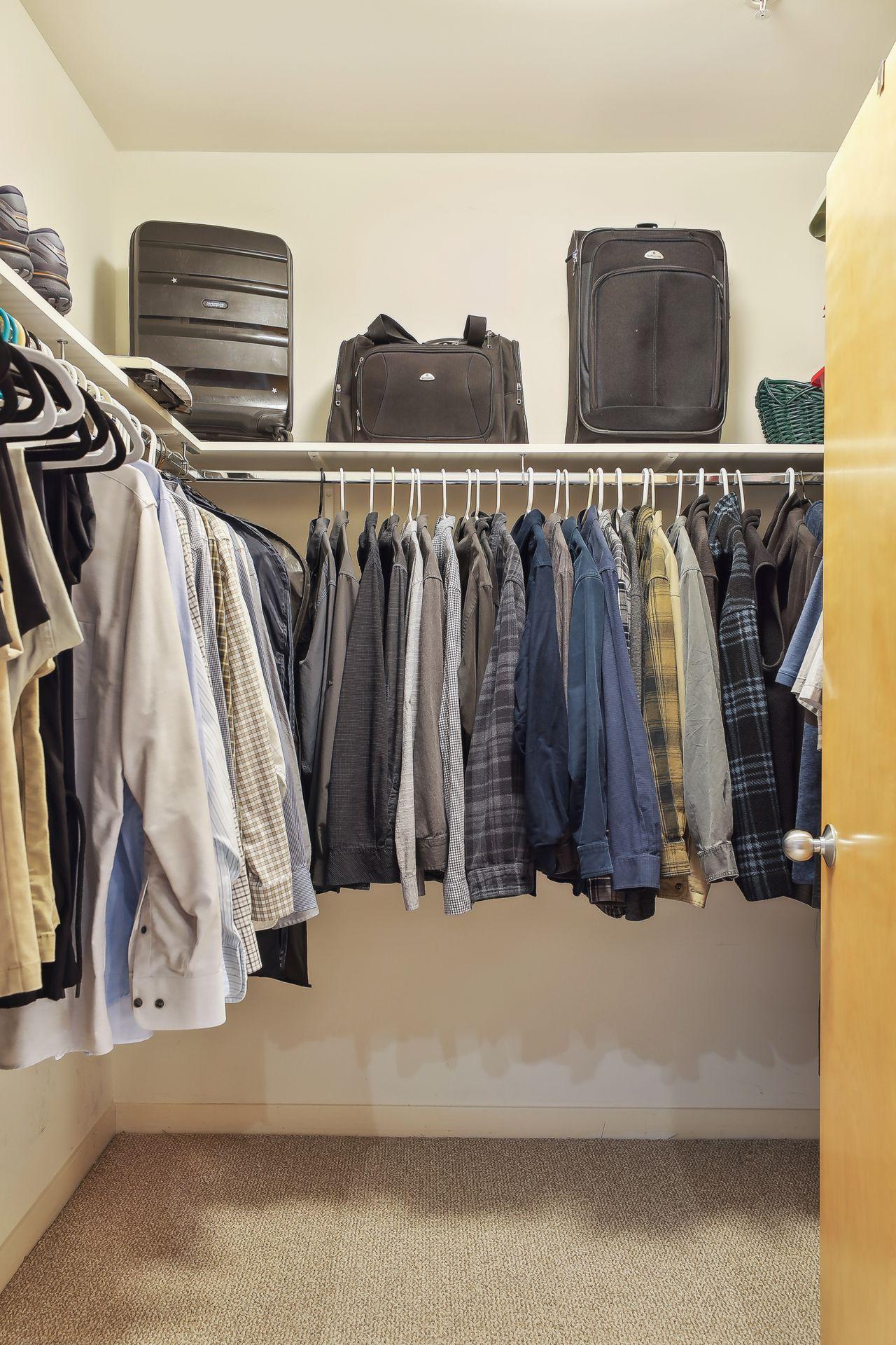 2845 Colfax Avenue S Unit: W304