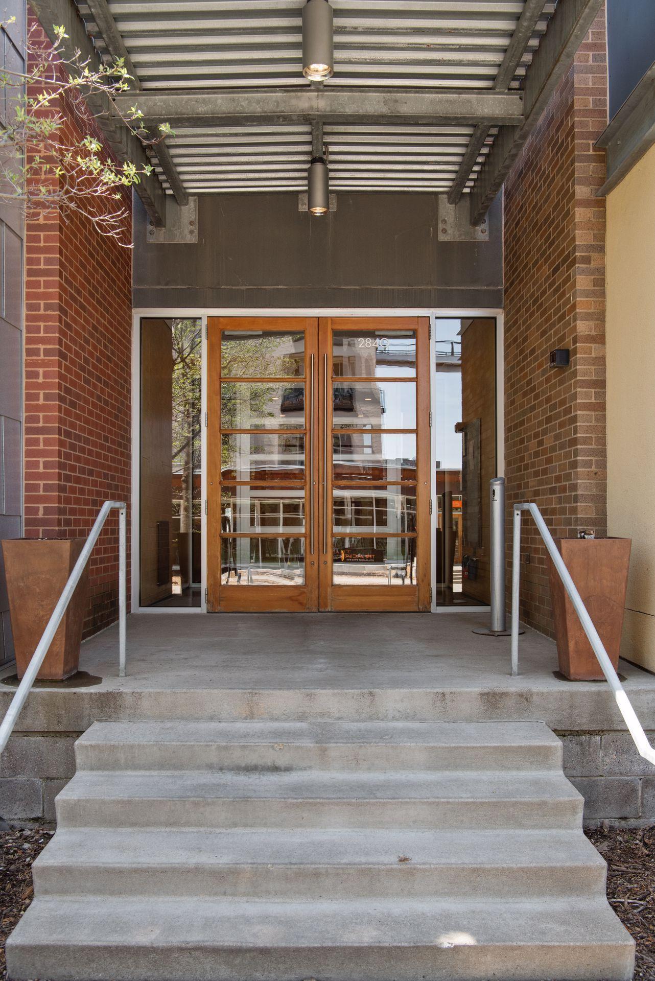 2845 Colfax Avenue S Unit: W304