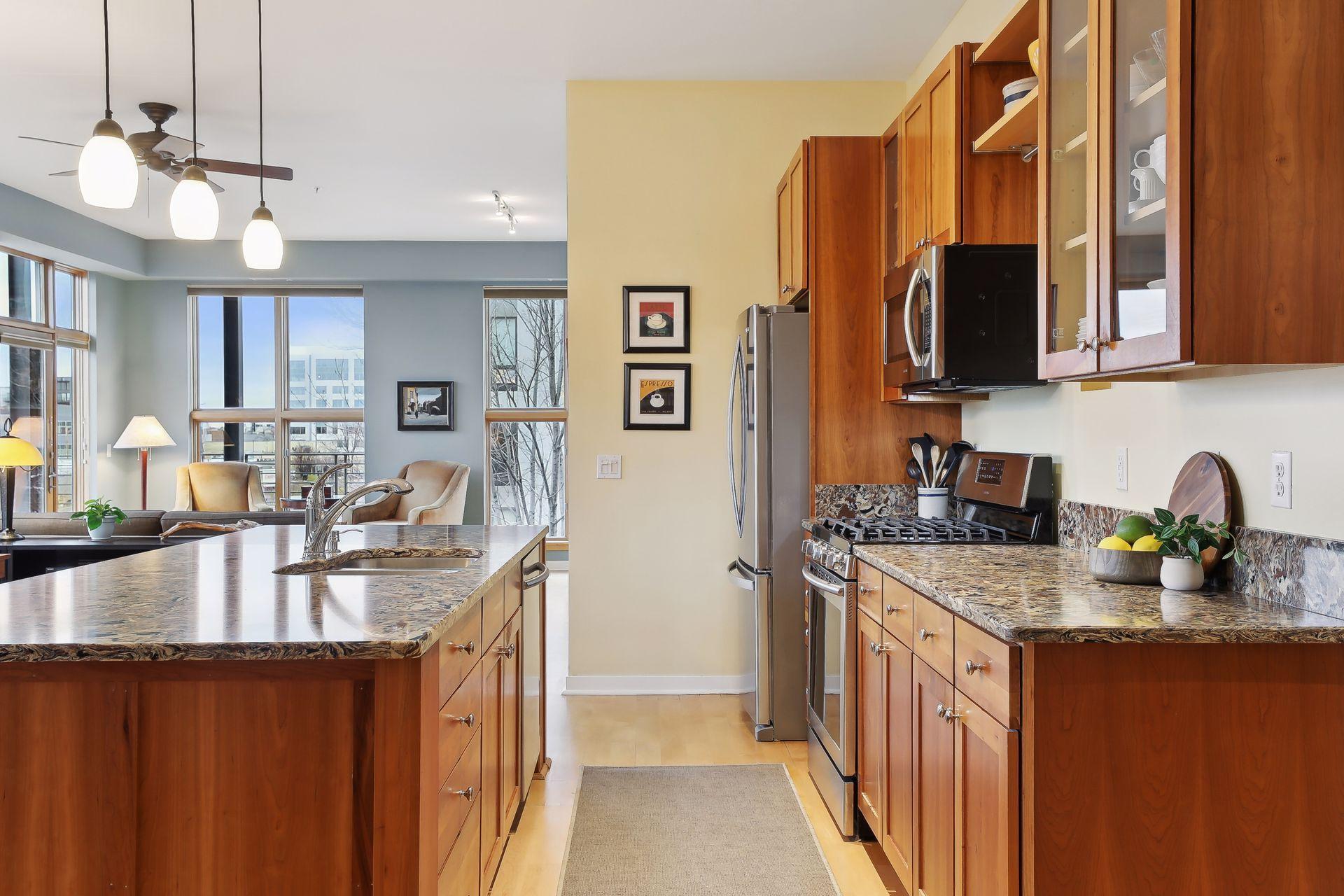 2845 Colfax Avenue S Unit: W304