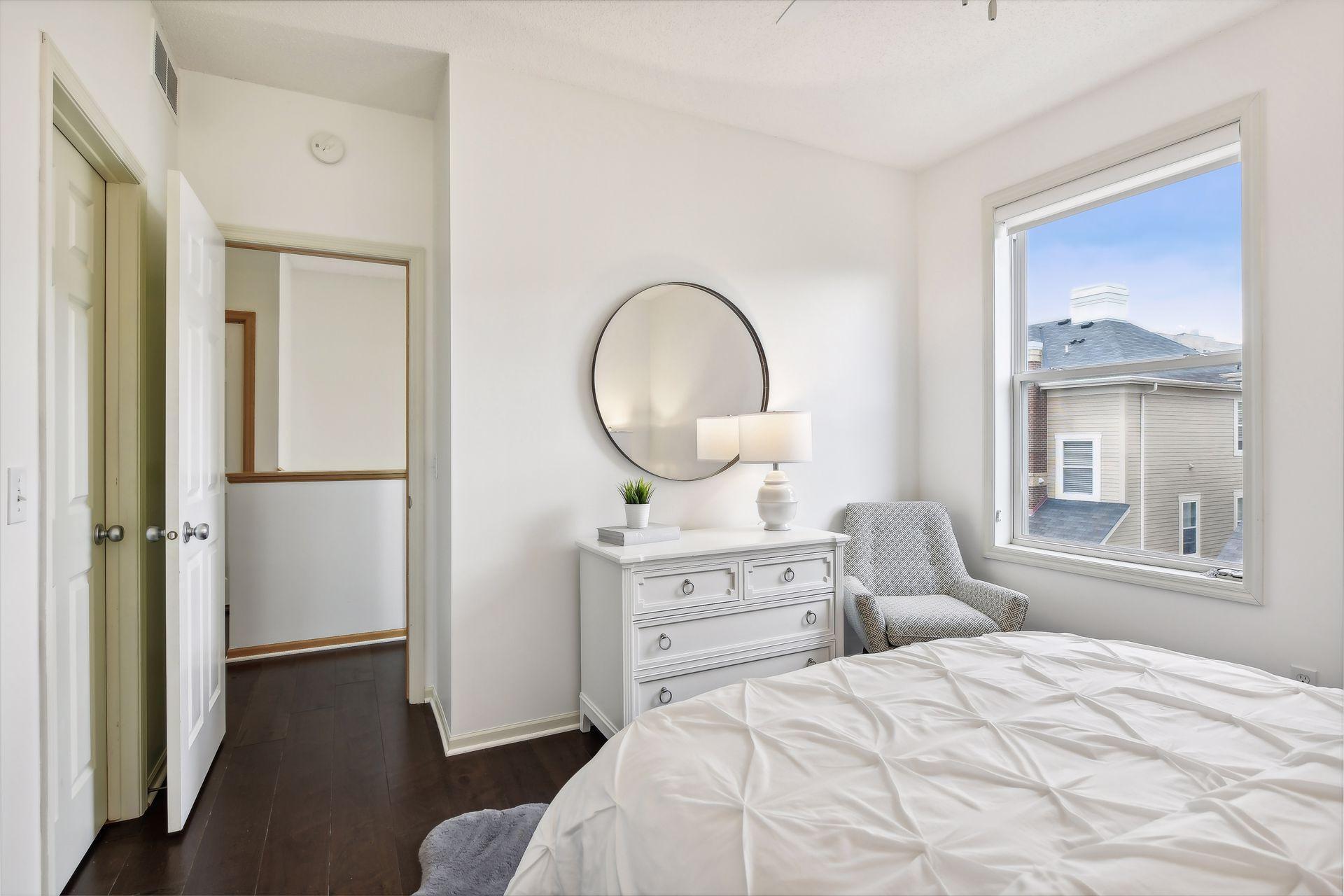 57 4th Avenue N Unit: 104