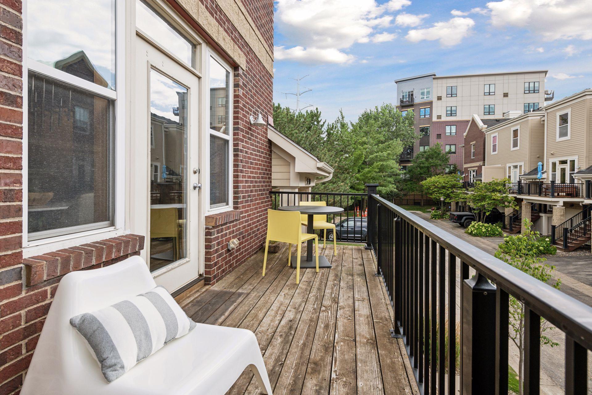 57 4th Avenue N Unit: 104