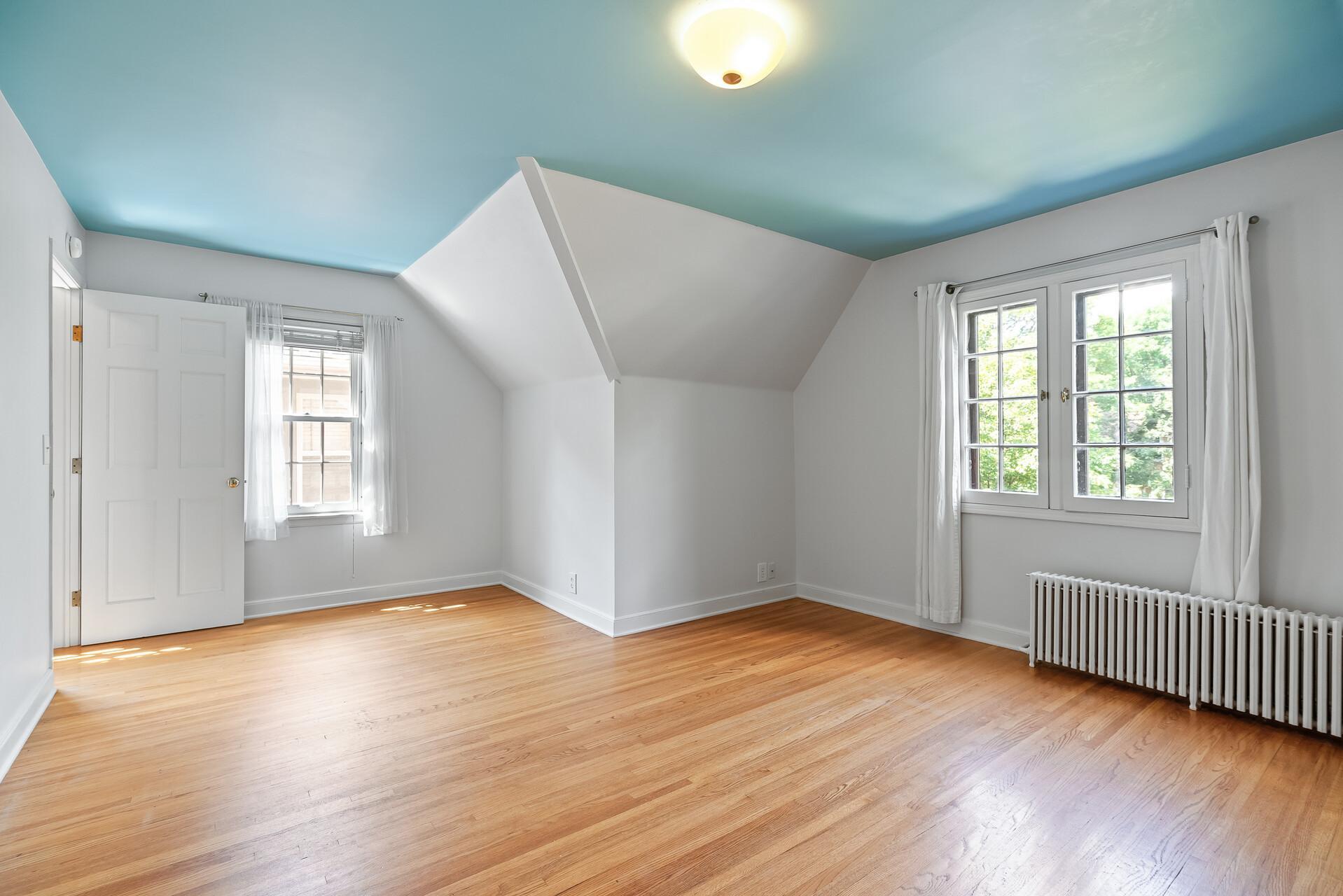 5301 Girard Avenue S