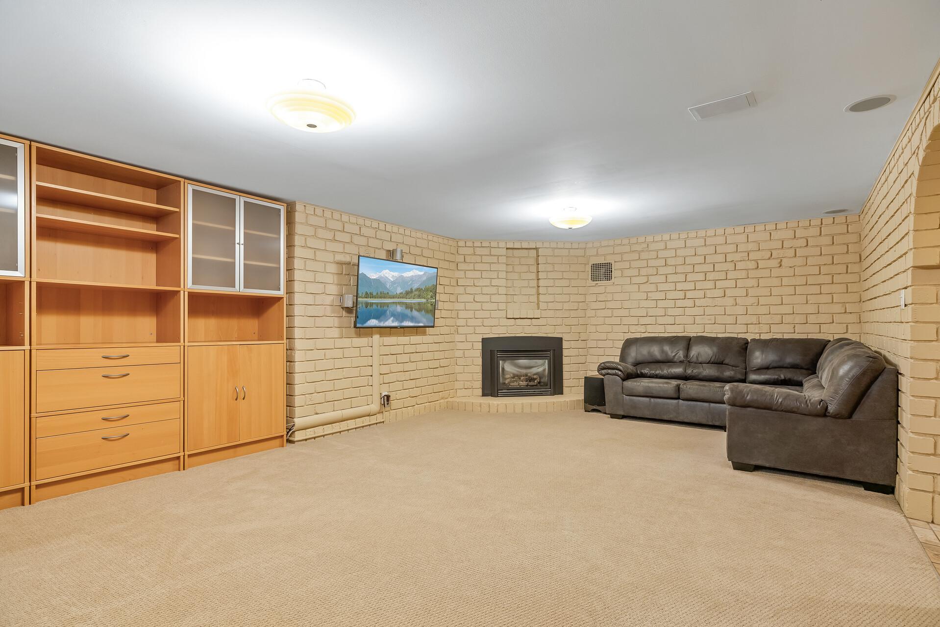 5301 Girard Avenue S