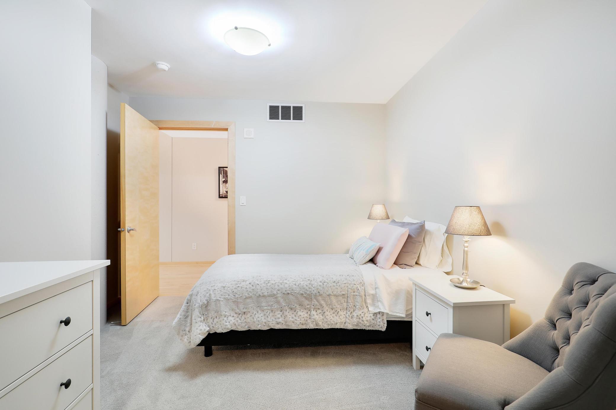 215 10th Avenue S Unit: 316