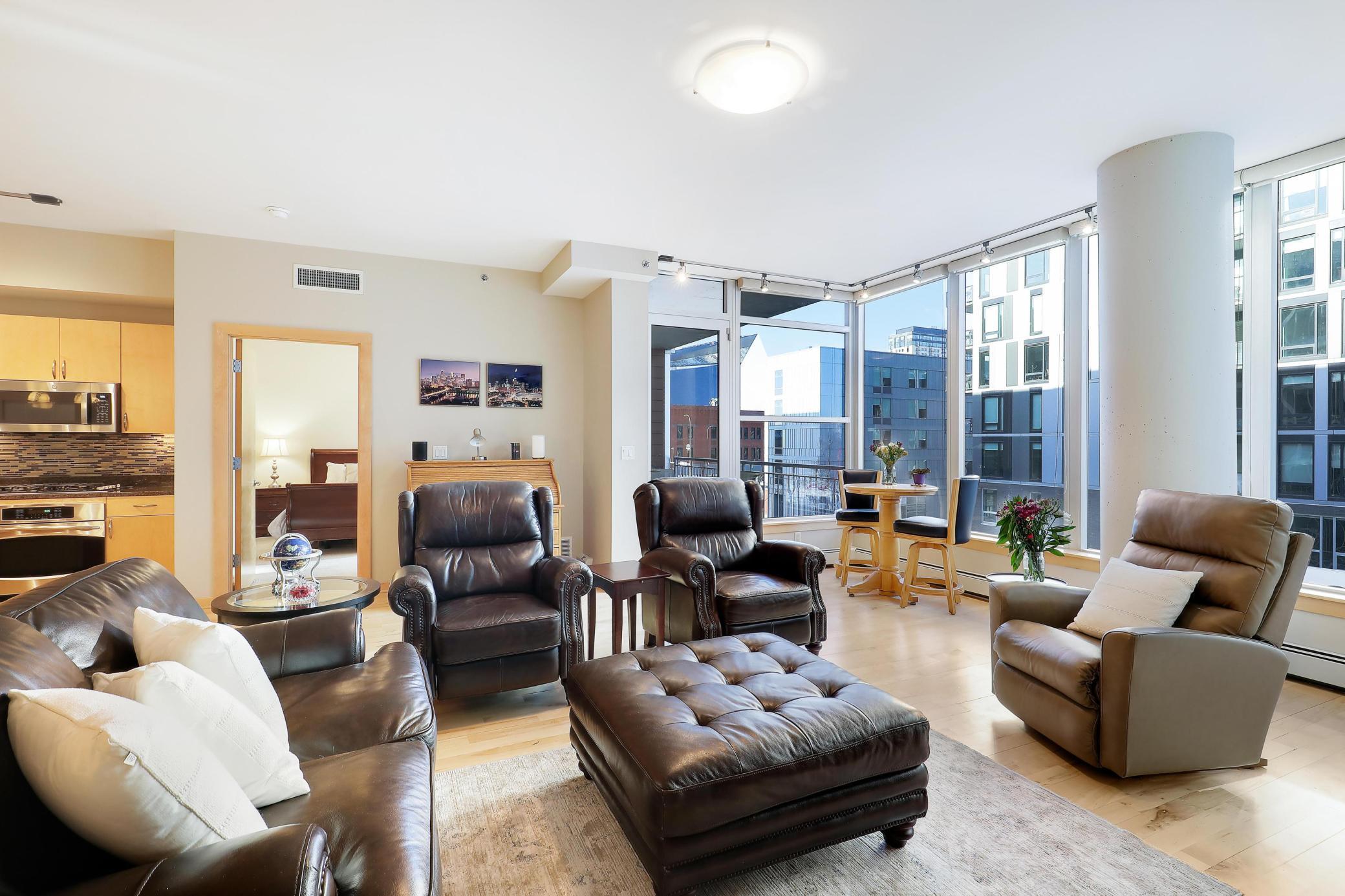 215 10th Avenue S Unit: 316