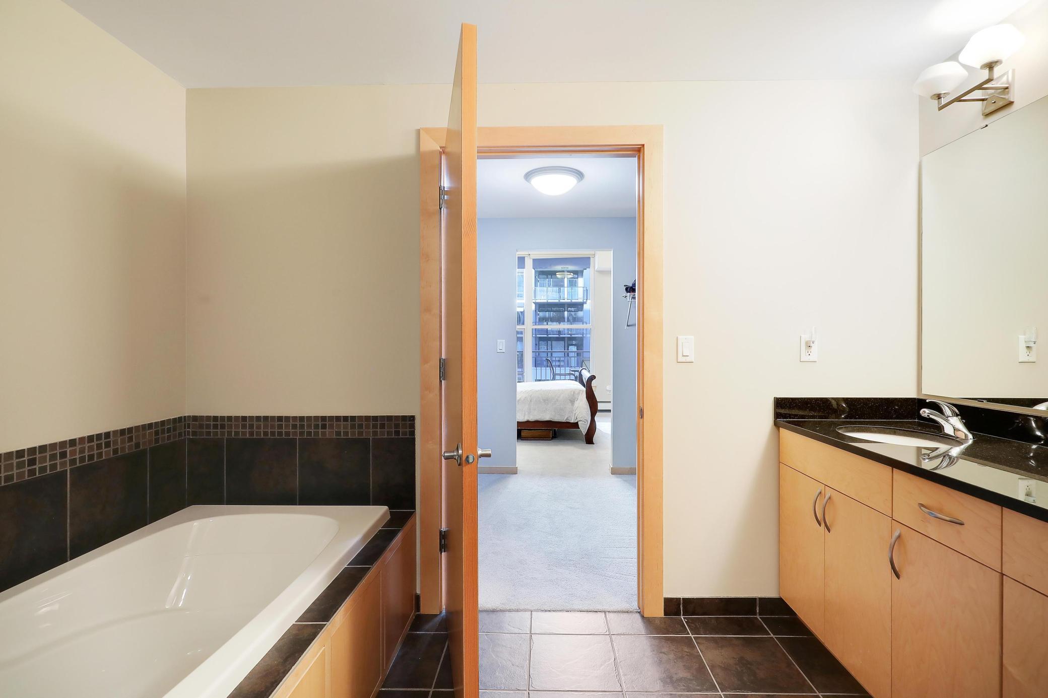 215 10th Avenue S Unit: 316